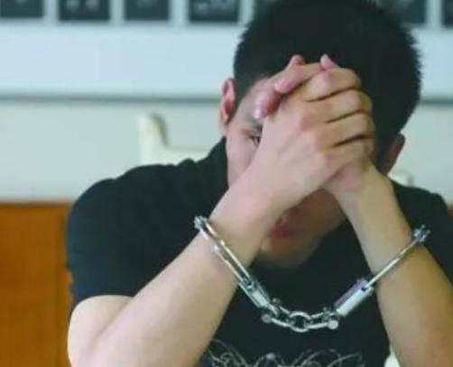 万残害生母临刑前哭求：别判我死刑球王会2018年四川男子为40(图5)