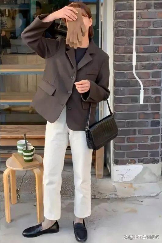 的“显高鞋”比高跟鞋舒服时尚！小个子不到155初春就穿百搭(图4)